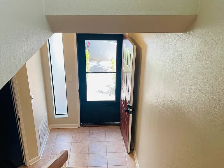 730 Williamsburg Way — Photo 13