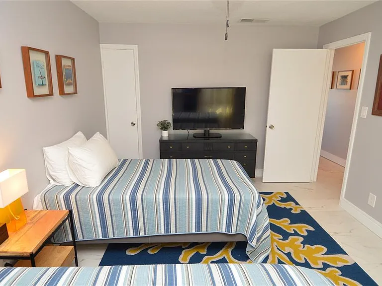 5245 Coquina Key Dr SE #D — Photo 43