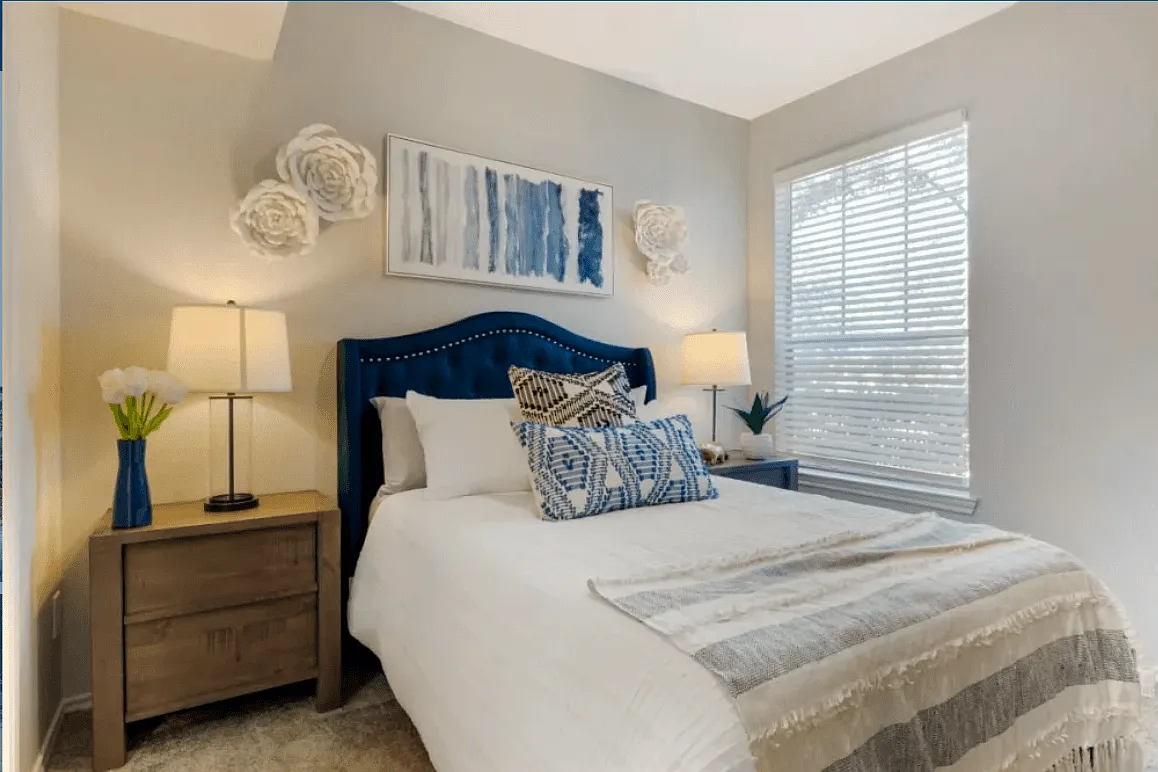 Keystone Falls Apartment Homes — Photo 3