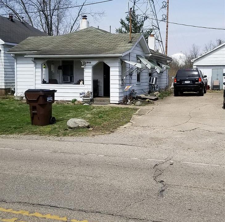 2nd image of 1803 Pershing Ave