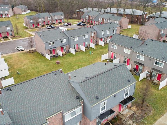 2nd image of 545 Villa Dr