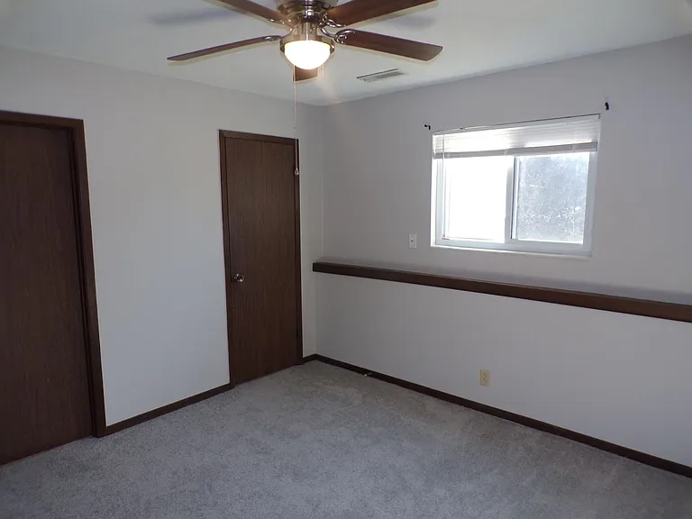 152 Edwards St — Photo 6