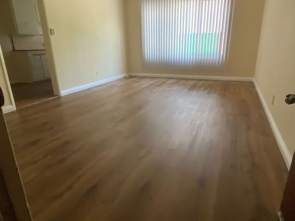1807-09 N Winona Blvd #1807-4