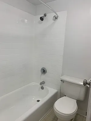 Rented by City Connections Realty | media 36