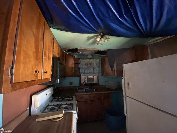 4th image of 310 South Ave