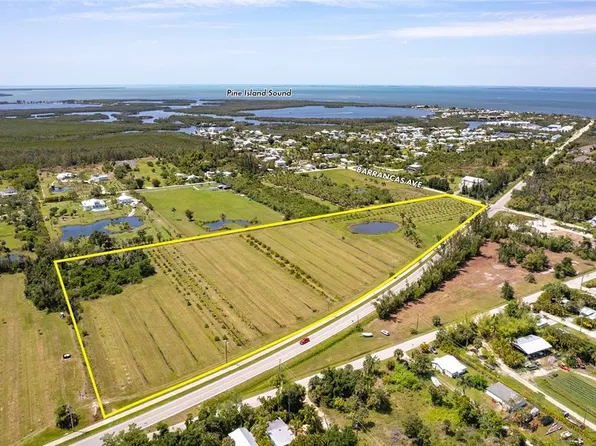 15901 Stringfellow Rd, Bokeelia, FL 33922