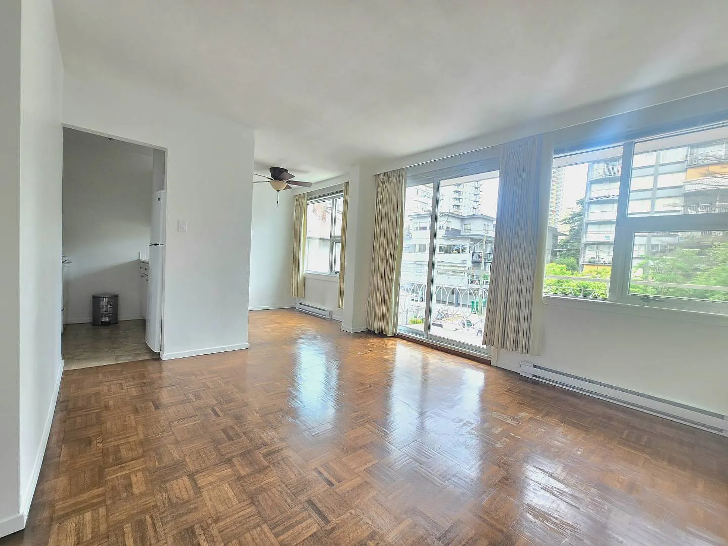 1219 Harwood St — Photo 1