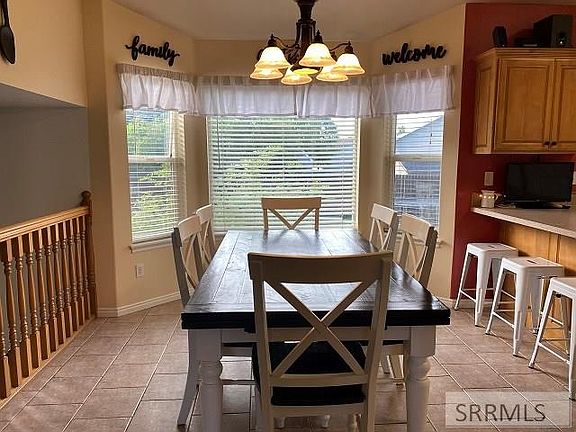 5th image of 2526 Harold Dr