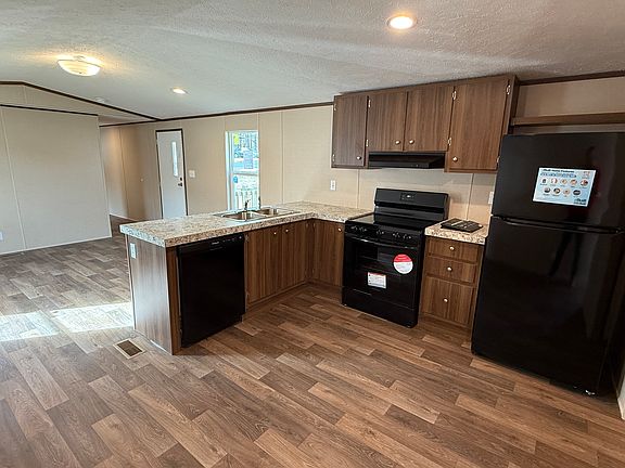 5th image of 3203 Sylvester Rd #3