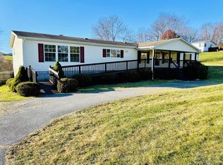 138 Myrtle Ln, Rural Retreat, VA 24368