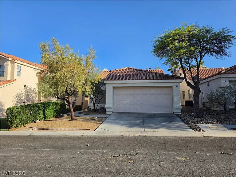 7645 Rockfield Dr — Photo 14
