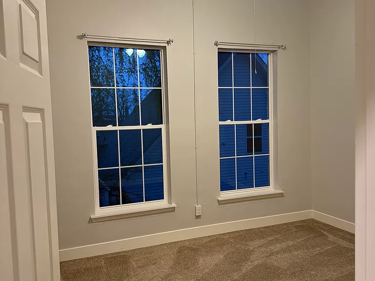 334 Mechanic St — Photo 3