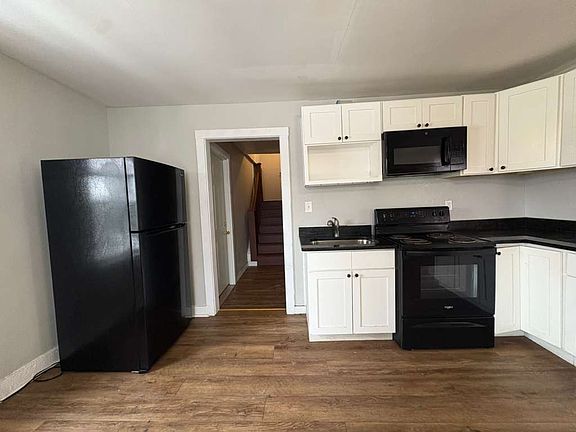 3rd image of 54 Dalton St #22