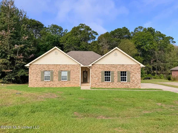 43 Archel St, Petal, MS 39465