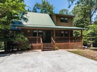 620 Newport Dr, Ellijay, GA 30540