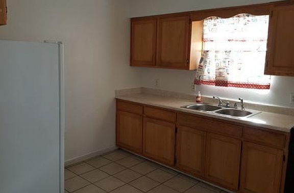3rd image of 714 Coal Ave SE