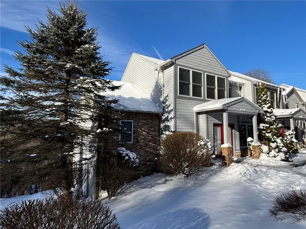 1319 Westridge Dr, Hidden Valley, PA 15502