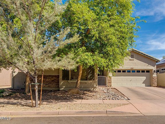 2nd image of 3002 W SENTINEL ROCK Road