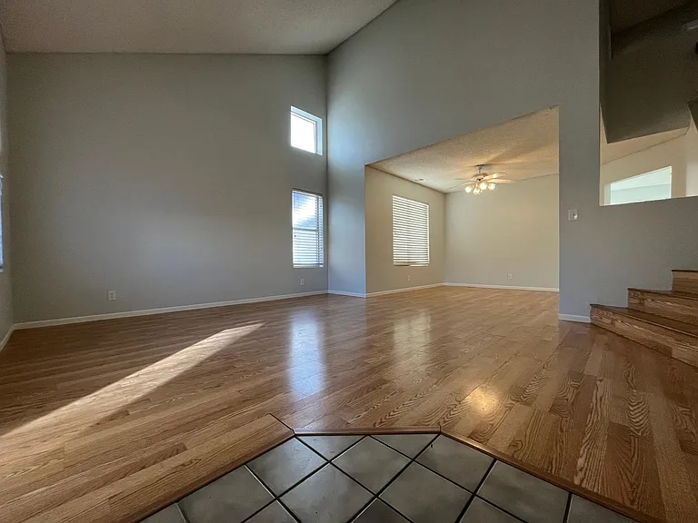 3317 Surfline Dr — Photo 2