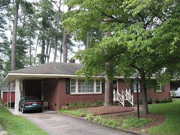 2nd image of 821 Westwood Dr