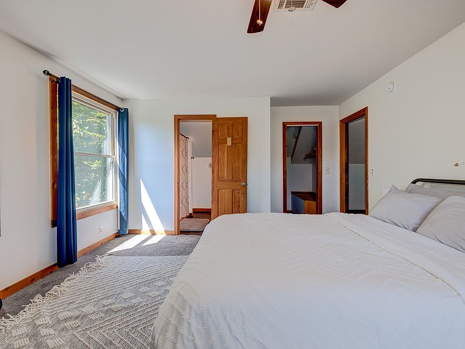 30th image of this home