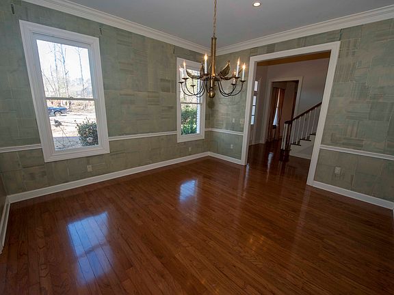 5th image of 304 Forest Lake Dr