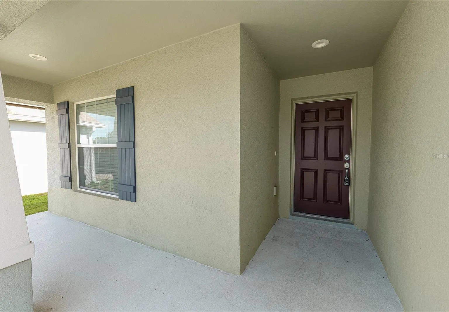 4 bed, 2.0 bath, 1715 sqft, $2,200 — Photo 3
