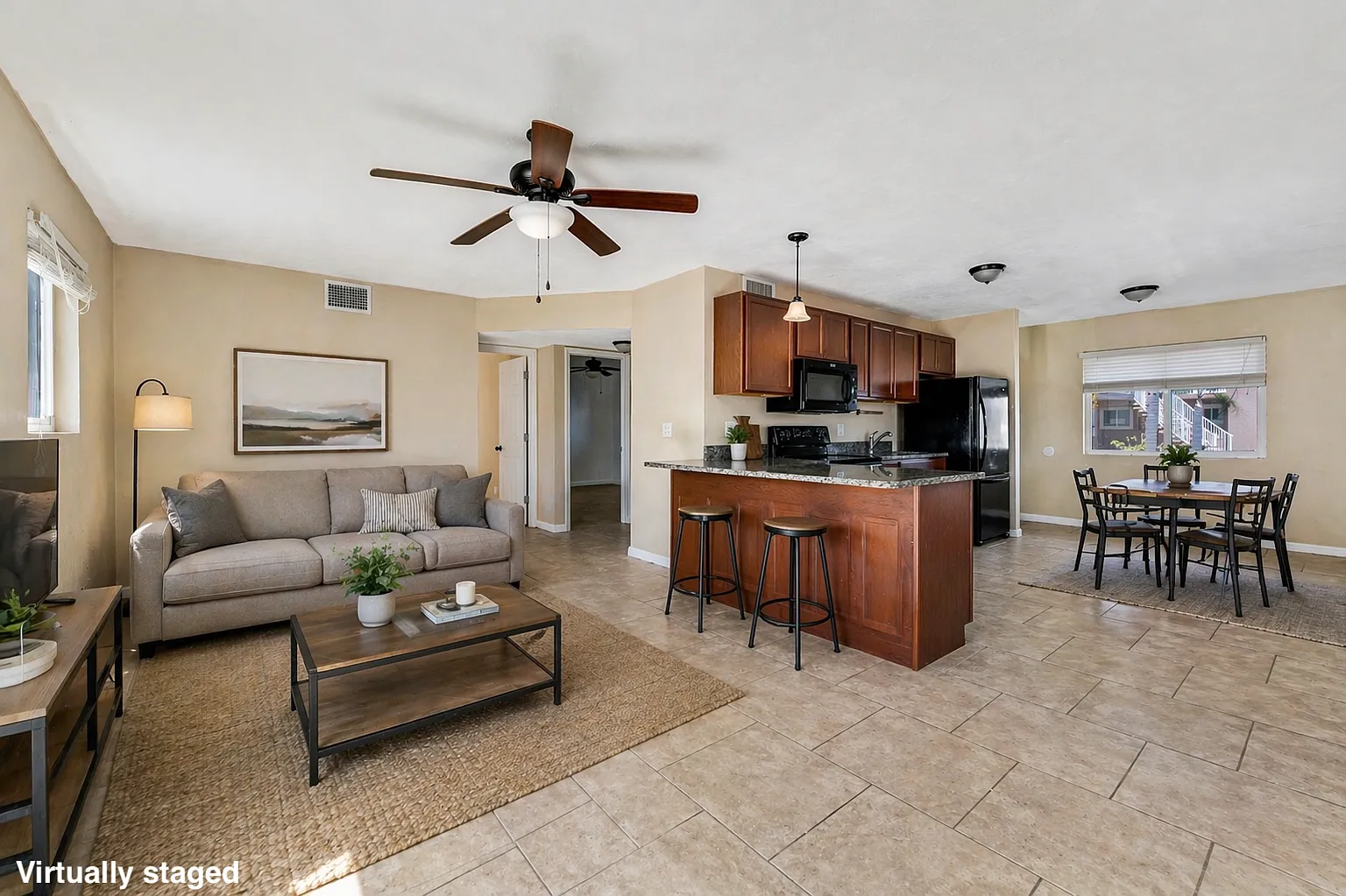 2 bed, 1020 sqft, $1,600 — Photo 2
