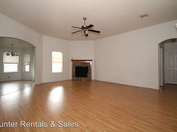 2nd image of 4506 Hank Dr