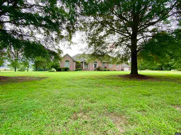 128 Glenwood Dr, Martin, TN 38237