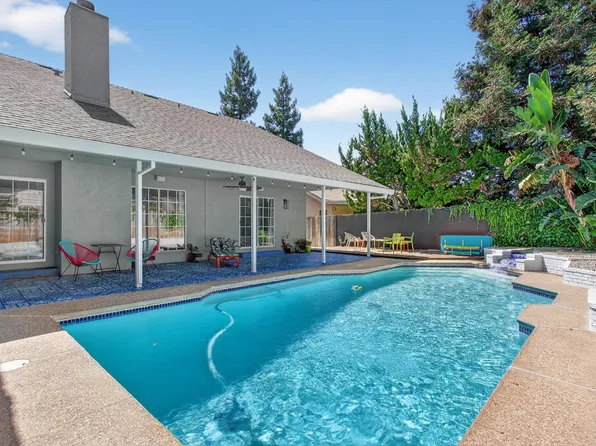 2325 Rio Verde Dr, Riverbank, CA 95367