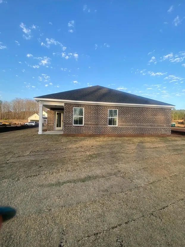 4 bed, 2191 sqft, $2,600 — Photo 3