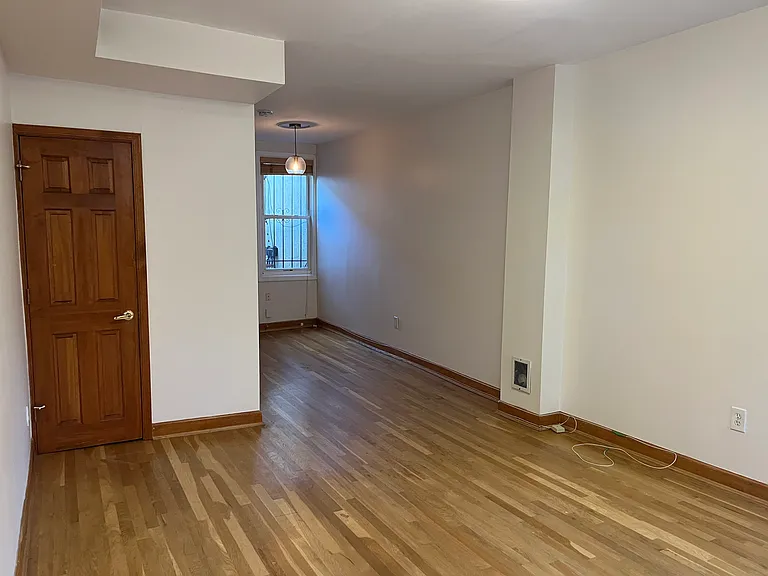 421 Warner St NW — Photo 2