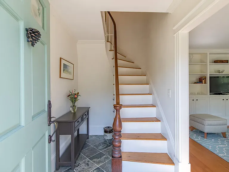 15 Park St S — Photo 12
