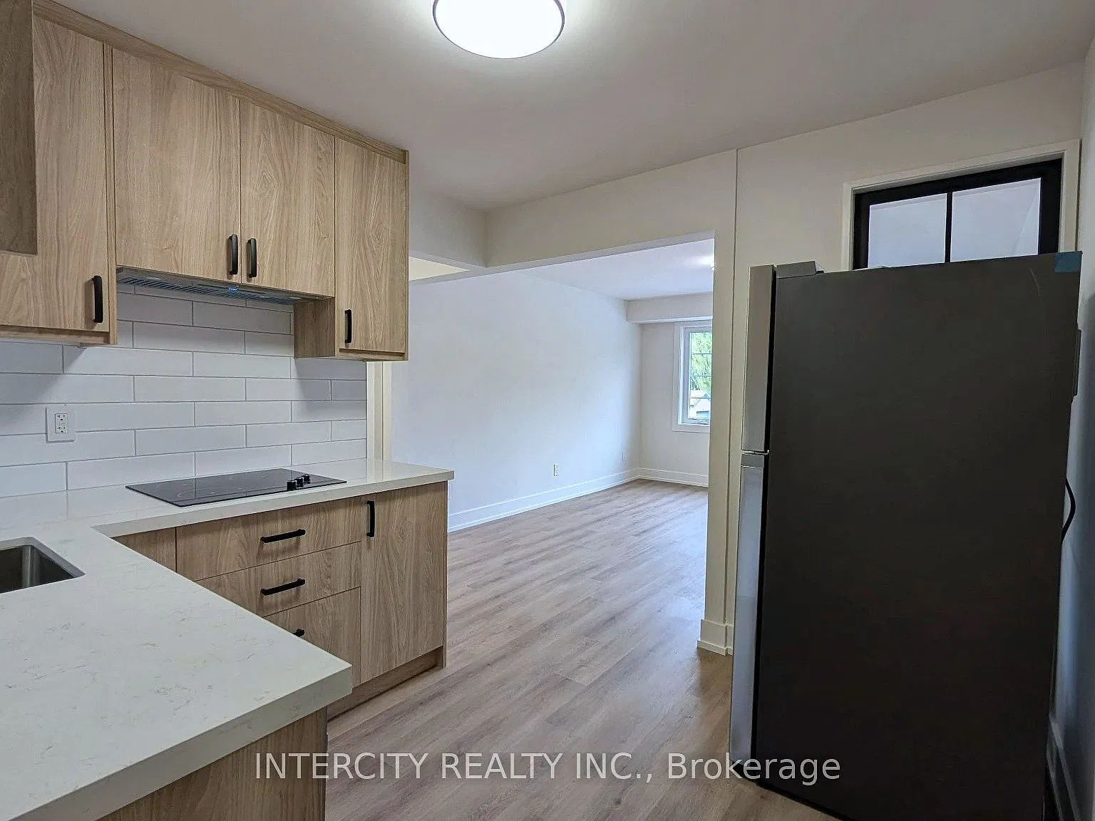 1 bed, $2,000 — Photo 2