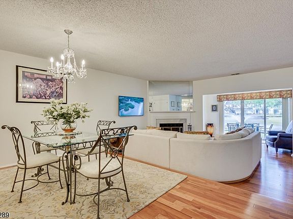 5th image of 100 Goodwin Dr