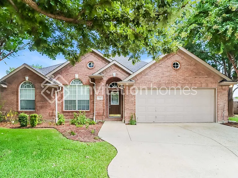 11 Mary Lou Ct — Photo 1