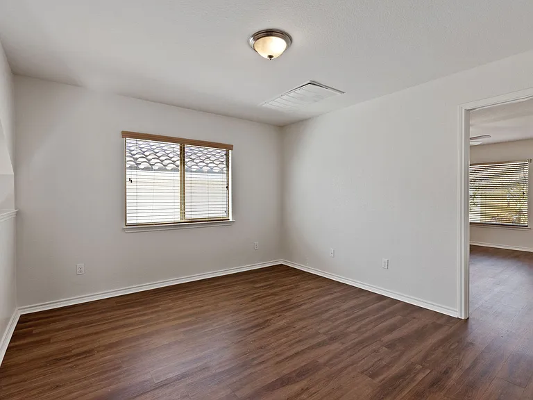 4219 Woodbridge Way — Photo 17