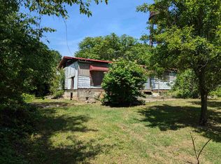 110 2nd St, Cowpens, SC 29330