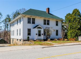 770 Williams St, New London, CT 06320