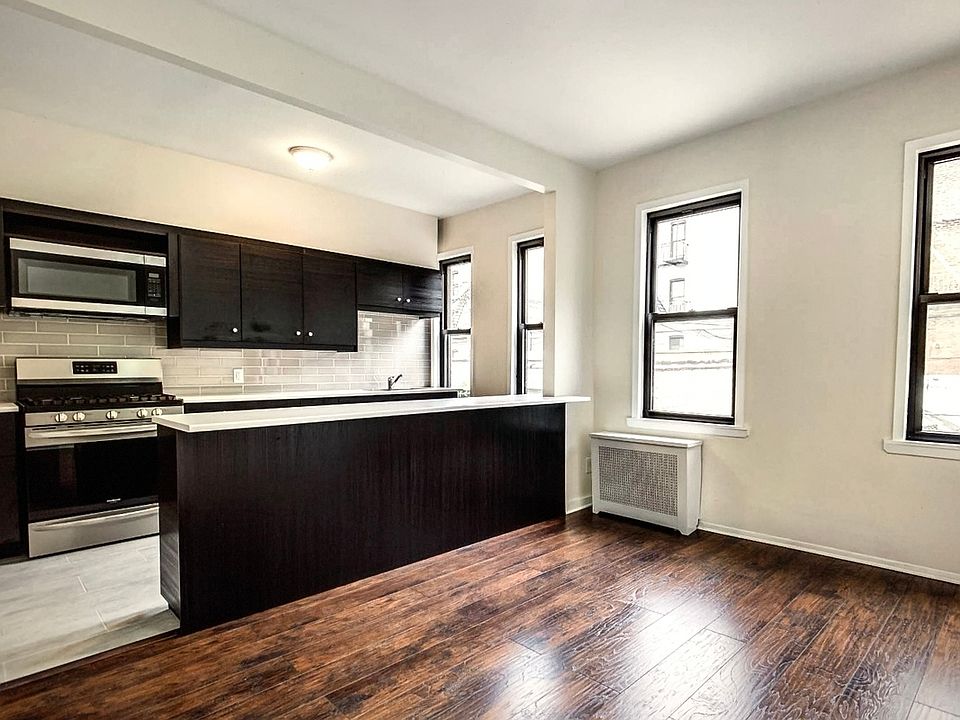 1st image of 2323 29th Ave Unit 1