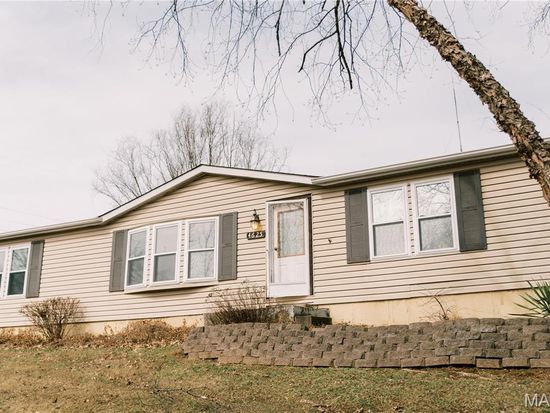 4625 Brennan Woods Dr, High Ridge, MO 63049