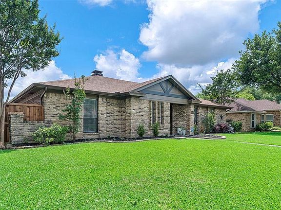 3rd image of 2134 El Dorado Way