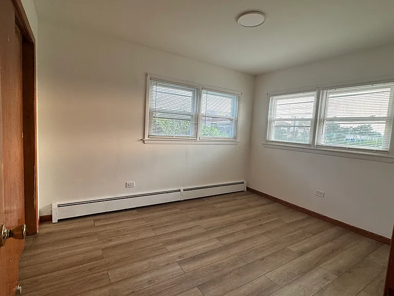 7539 S Roberts Rd #1W — Photo 6