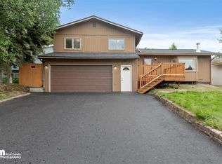 7031 Viburnum Dr, Anchorage, AK 99507