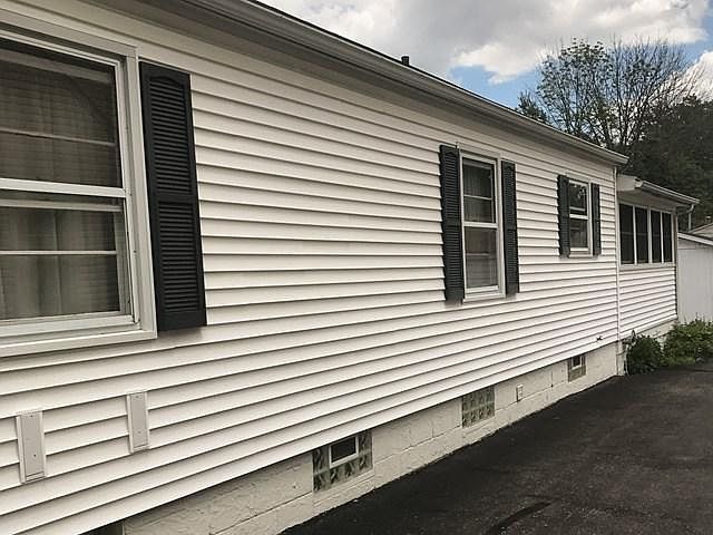 2nd image of 66 N Linden Rd