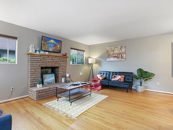 5th image of 4837 Mansfield St