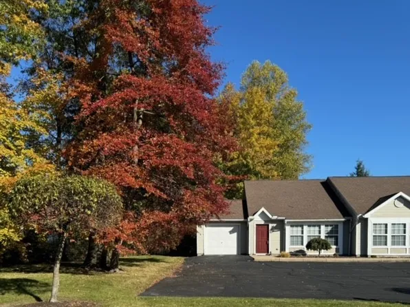 3233A Deer Trl #A, Cortland, OH 44410
