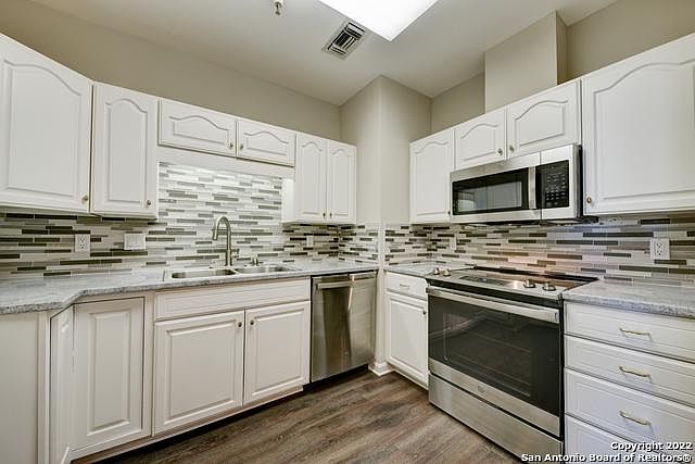 1st image of 1 Towers Park Ln APT 1909