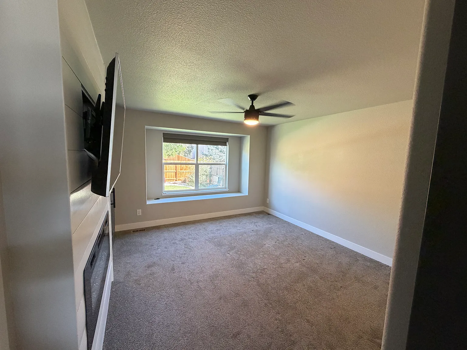 4 bed, 3044 sqft, $2,950 — Photo 4